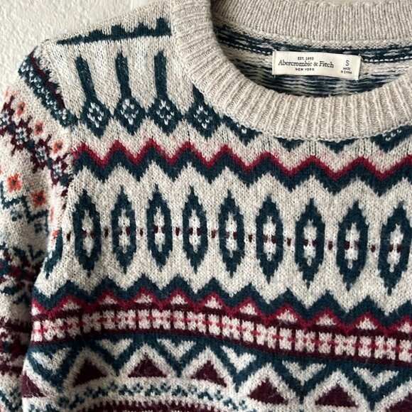 Cream-colored and blue-spliced round-neck sweater - Picture 3 of 5